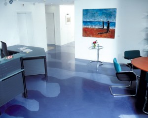 A posh flooring for office conference room decor shines brightly in this office setting depicted.